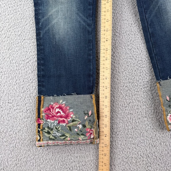 Driftwood Jeans Womens 26 Colette Embroidered Crop Straight Portofino Raw Edge - Picture 9 of 16